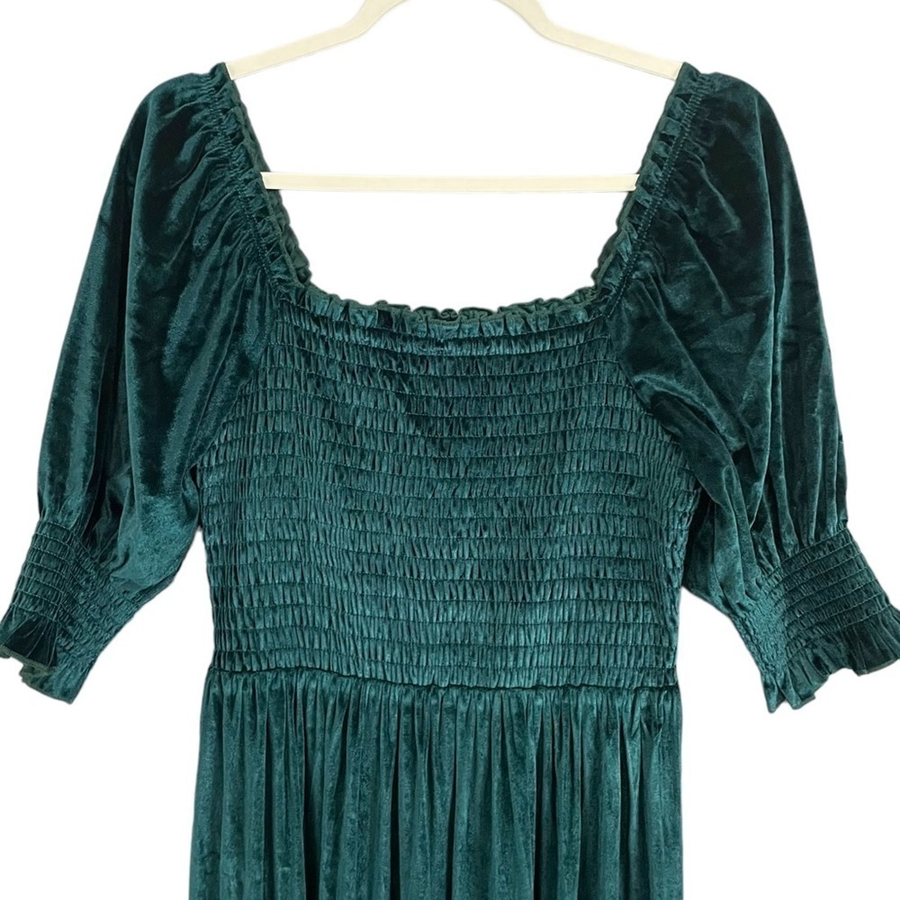 Baltic Born Clara Smocked Velvet Maxi Dress Green NWT - Picture 4 of 16